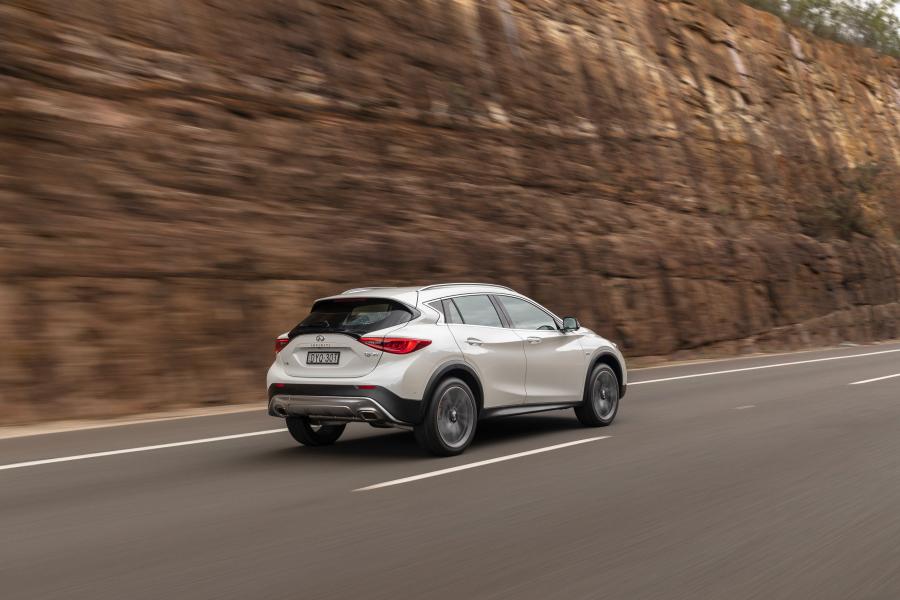  Infiniti QX30 2.0t AWD Sport 2018 года  (AU) (фото 5 из 34)